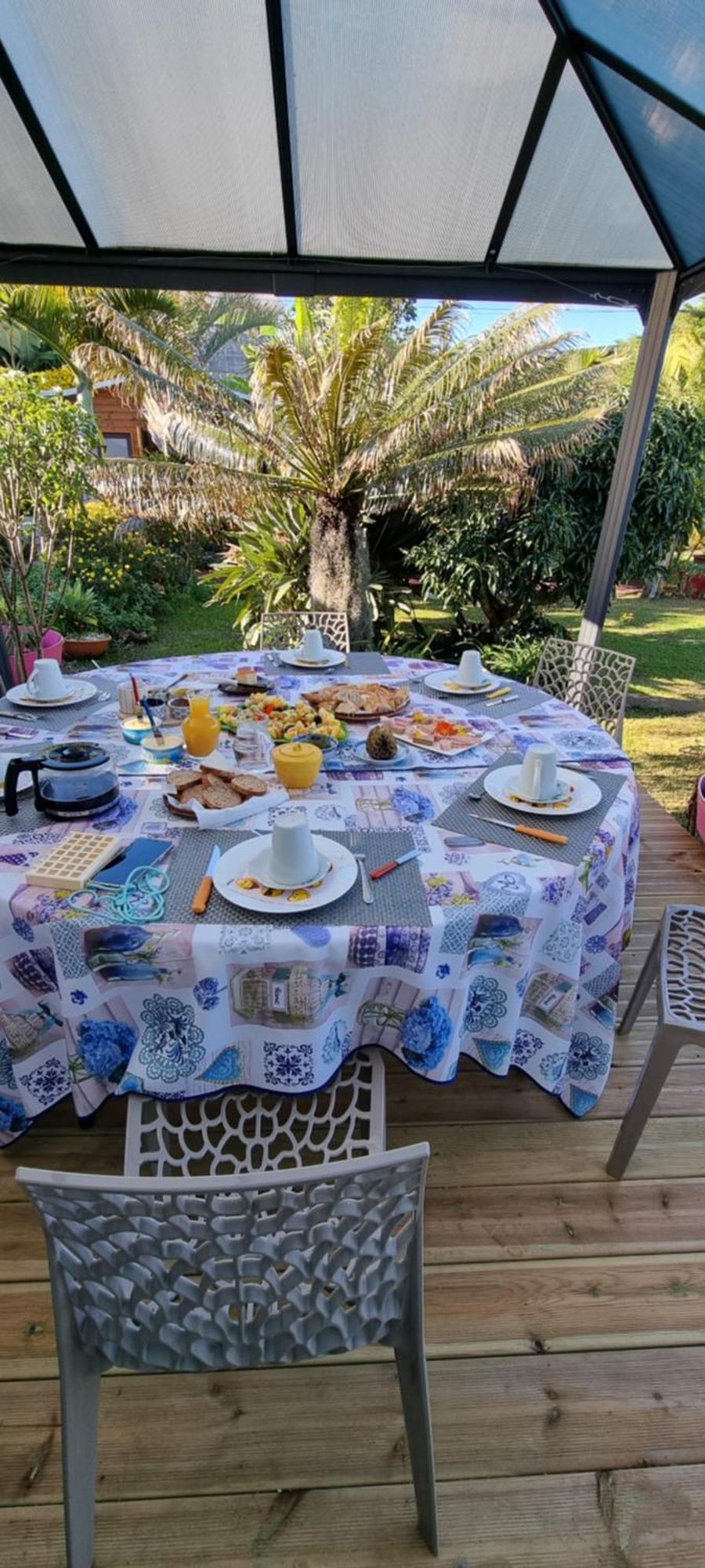 Le Palmier De La Paix Bed & Breakfast Le Tampon Luaran gambar